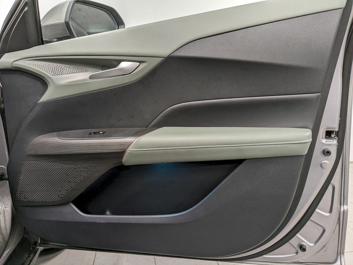 Changan Lamore б/у, 2023, Роботизированная. Фото: #17