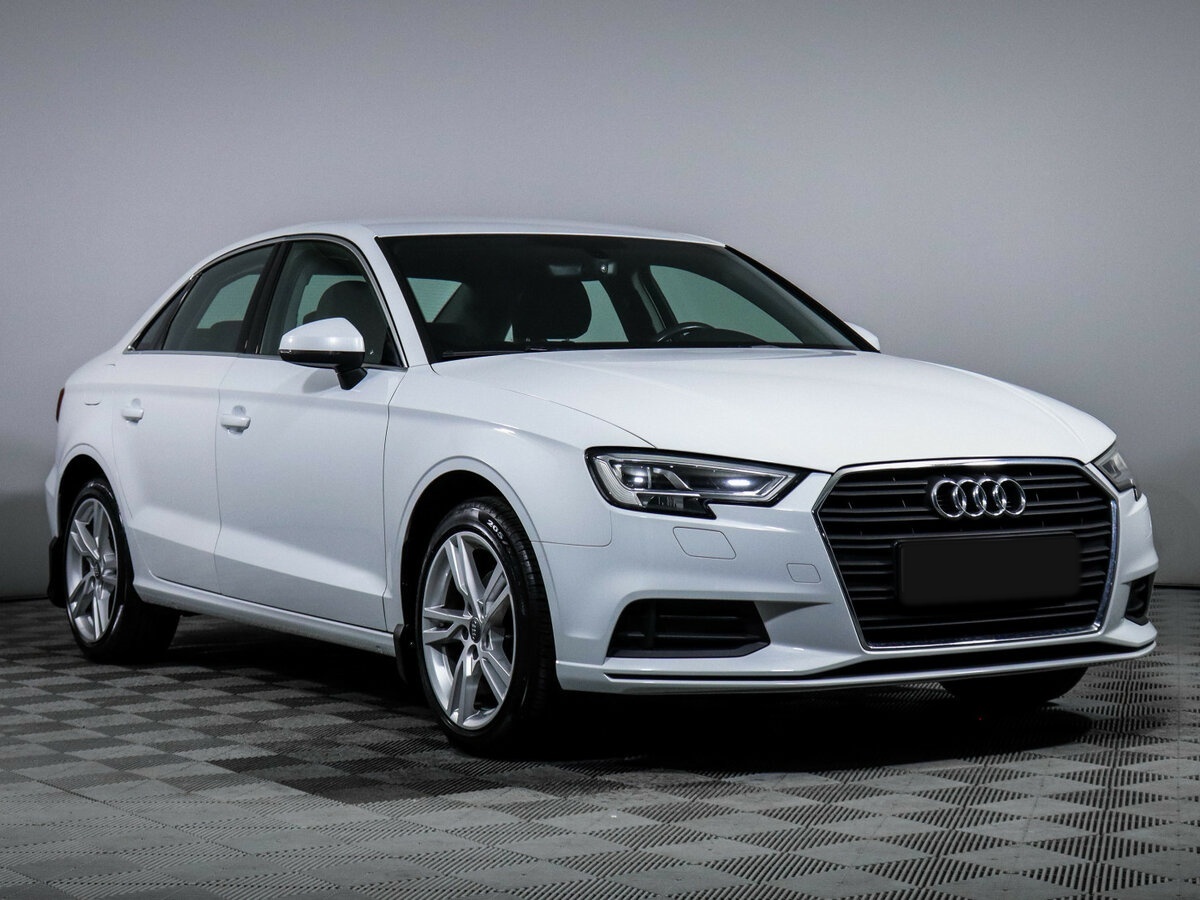 Audi A3 б/у, 2018, Роботизированная. Фото: #2