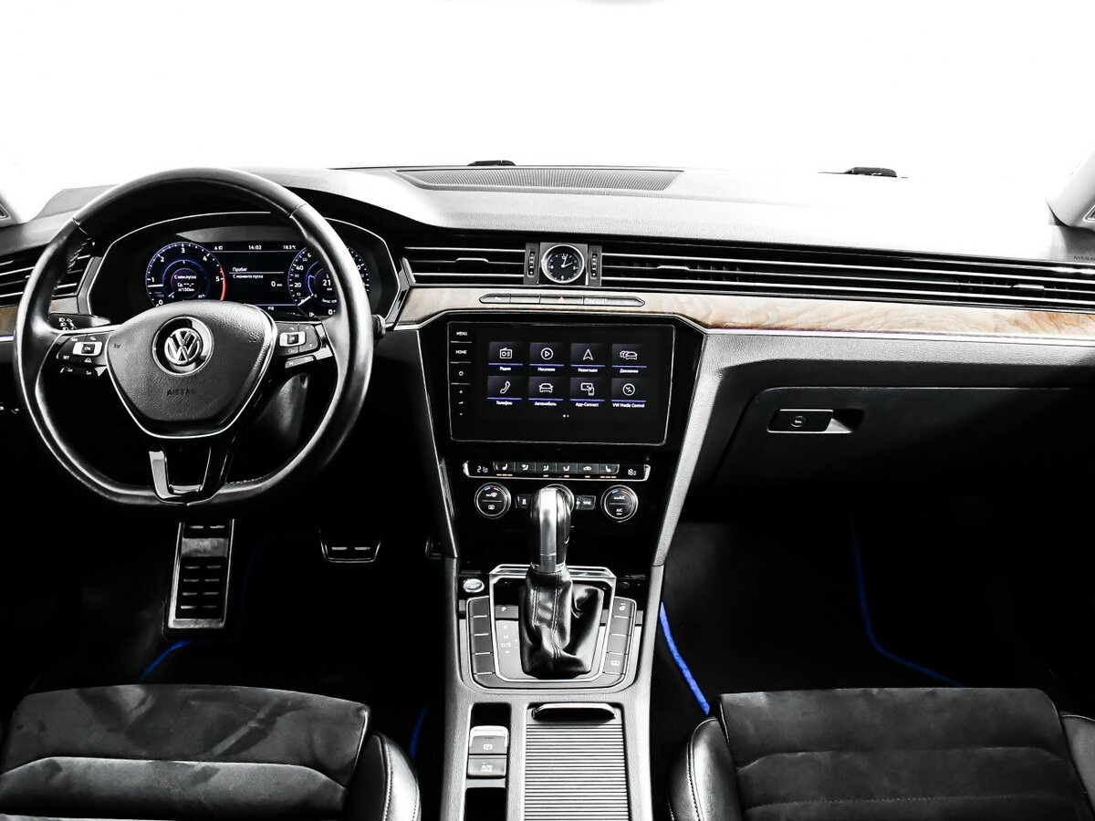 Volkswagen Passat б/у, 2018, Роботизированная. Фото: #8