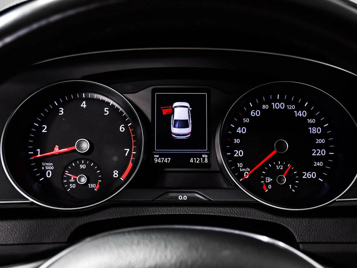 Volkswagen Passat б/у, 2018, Роботизированная. Фото: #8