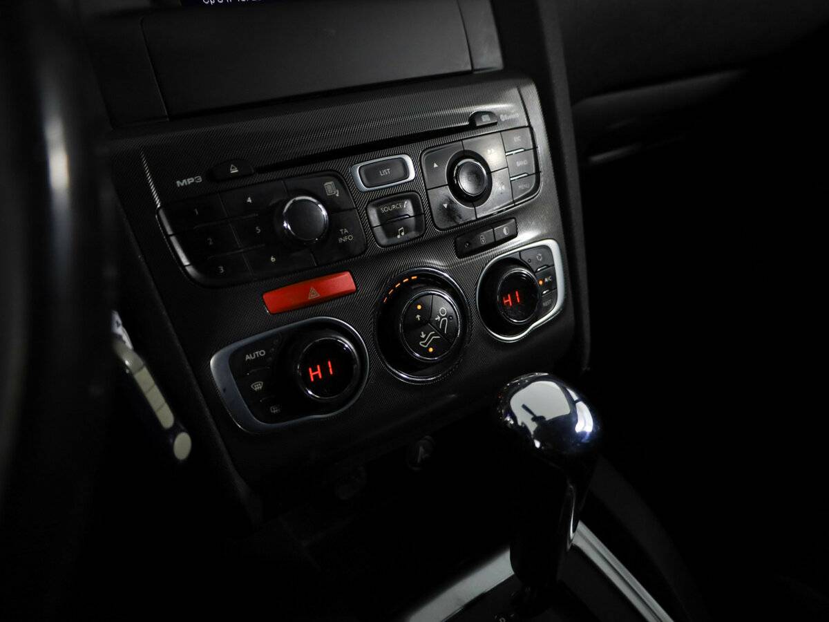 Citroen C4 б/у, 2012, Автоматическая. Фото: #19