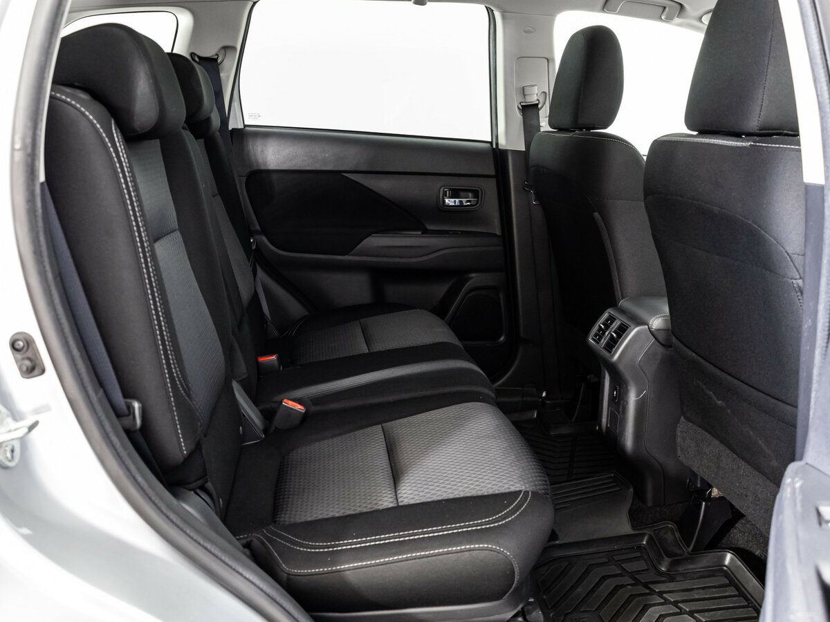 Mitsubishi Outlander б/у, 2019, Вариатор. Фото: #14