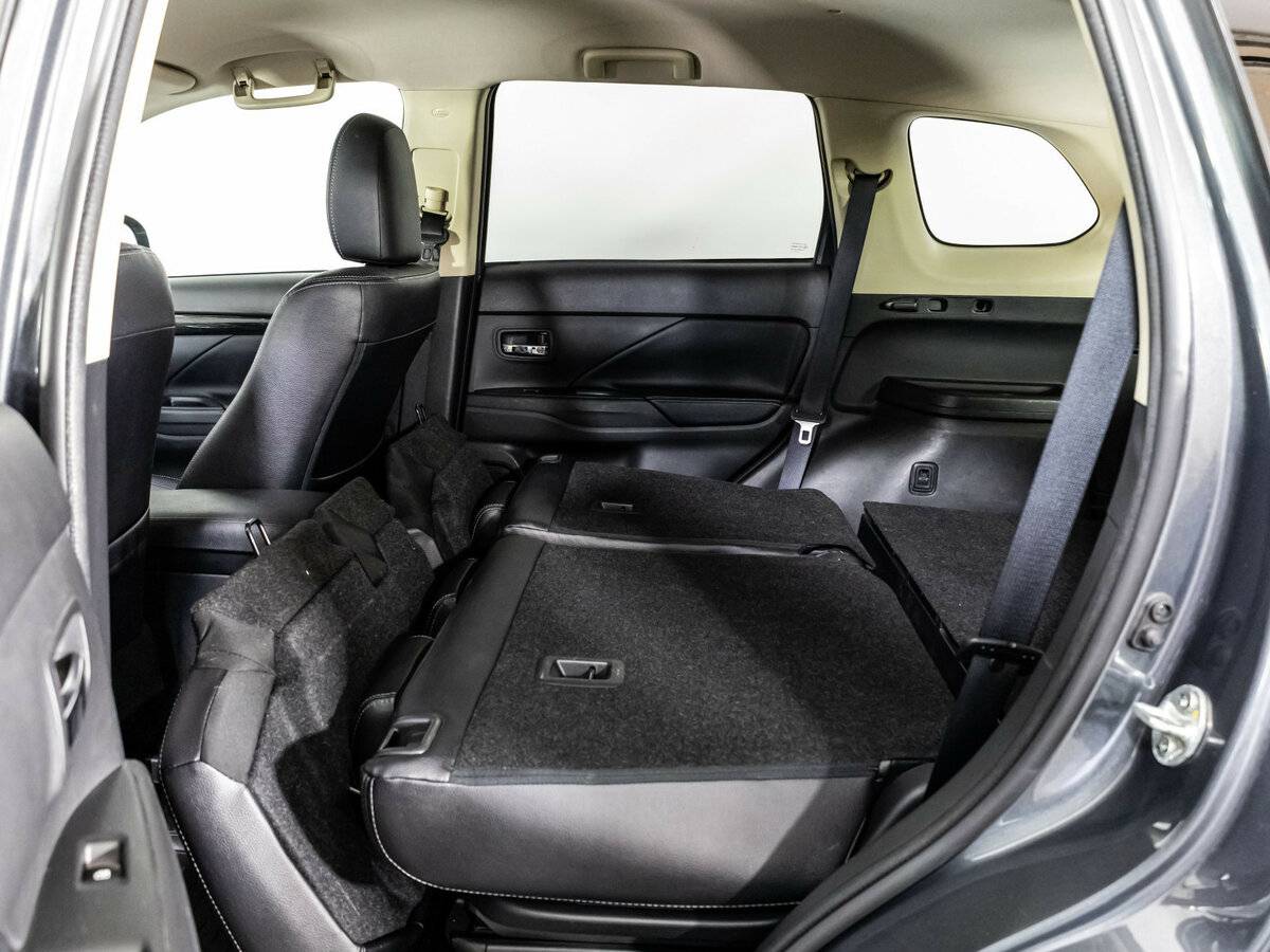 Mitsubishi Outlander б/у, 2018, Автоматическая. Фото: #19