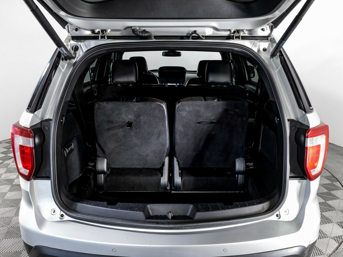 Ford Explorer б/у, 2018, Автоматическая. Фото: #13