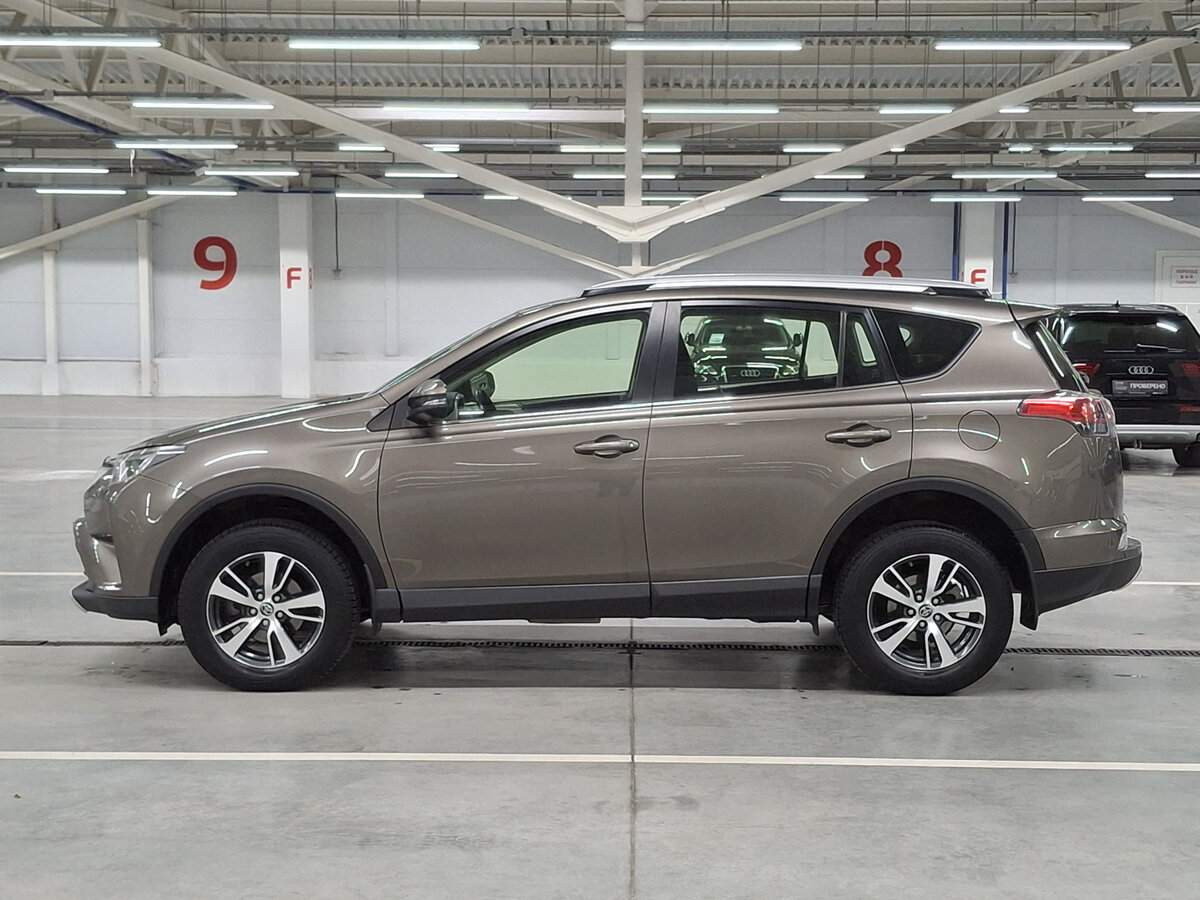Toyota RAV4 б/у, 2015, Механическая. Фото: #7