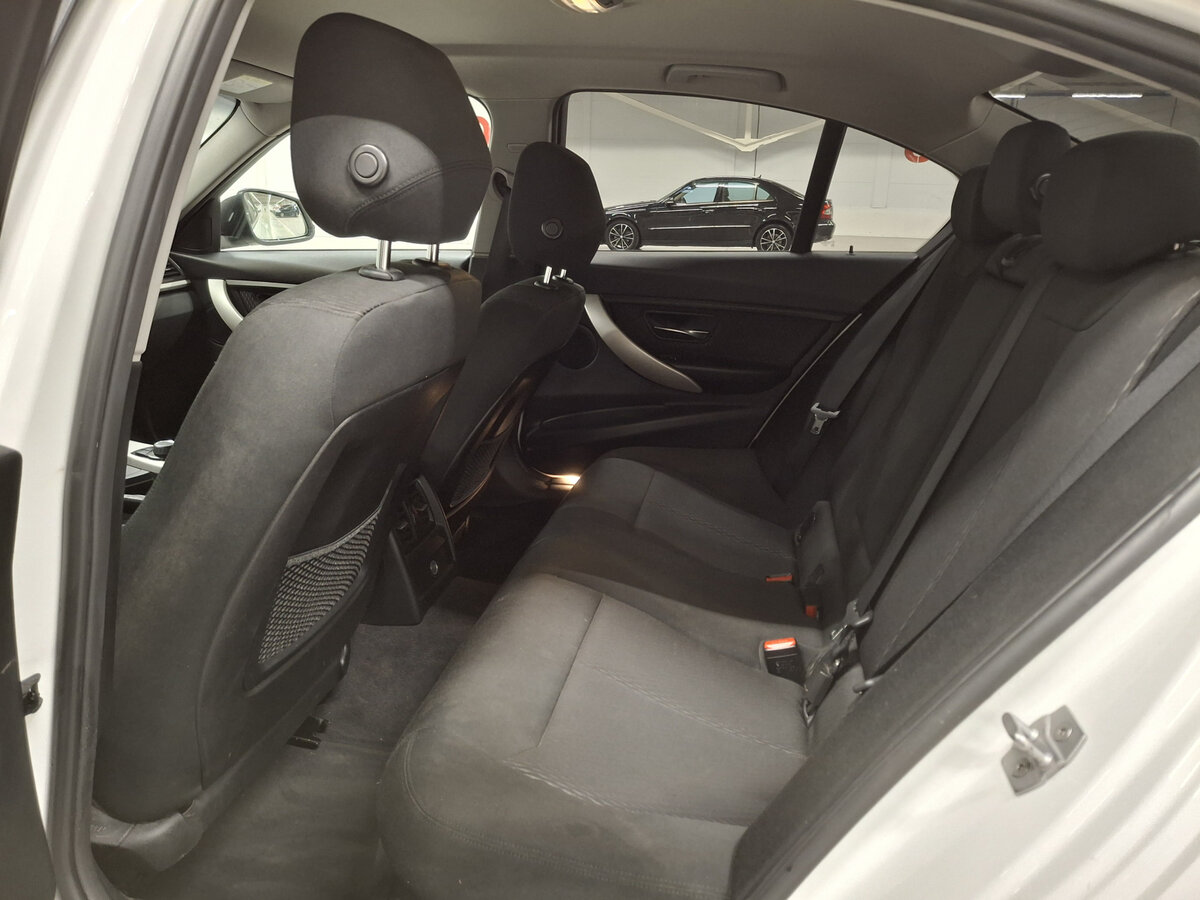 BMW 3 серии б/у, 2015, Автоматическая. Фото: #10