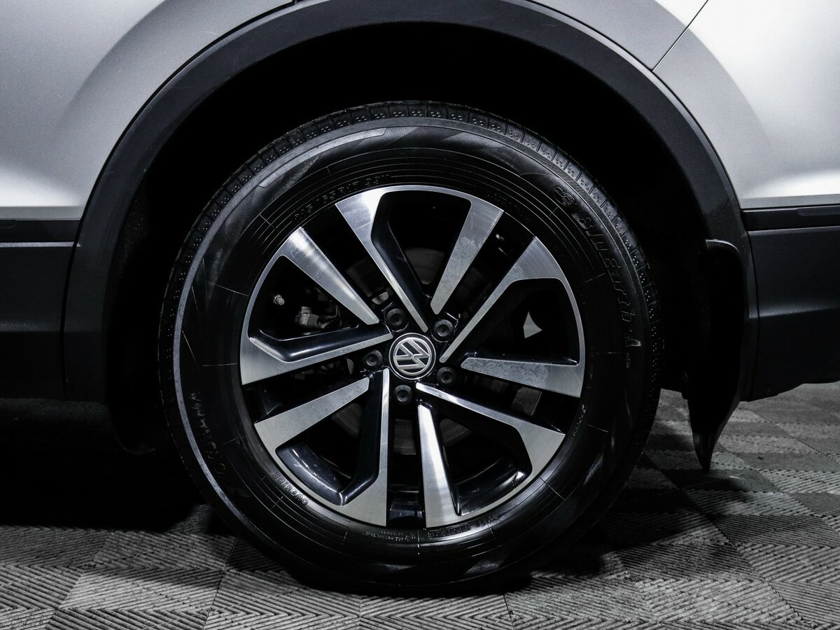Volkswagen Tiguan б/у, 2020, Роботизированная. Фото: #11