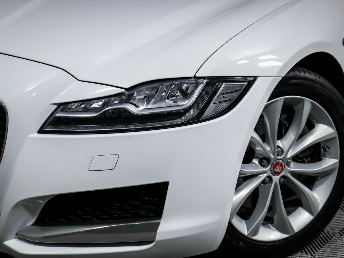 Jaguar XF б/у, 2018, Автоматическая. Фото: #12