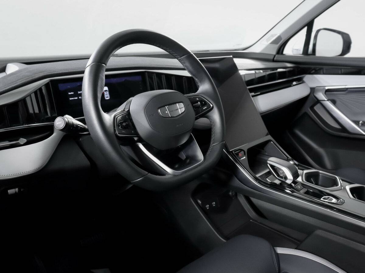 Geely Atlas б/у, 2023, Роботизированная. Фото: #12