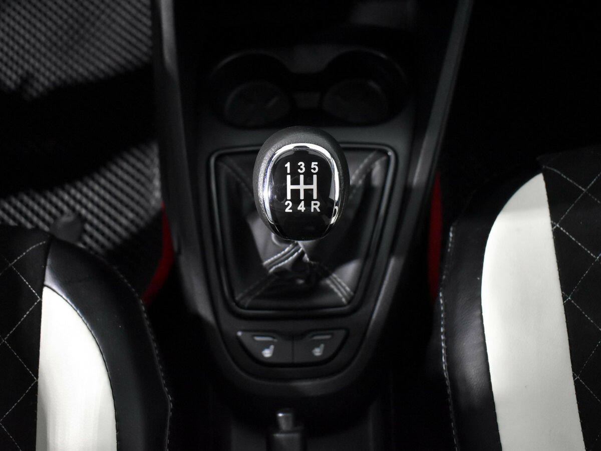 Lada (ВАЗ) Vesta б/у, 2023, Механическая. Фото: #9