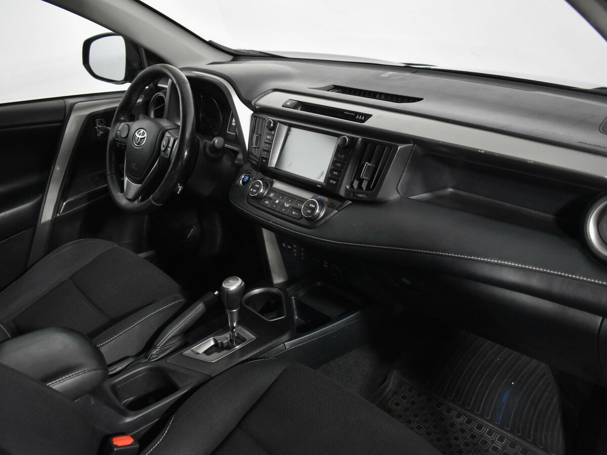 Toyota RAV4 б/у, 2018, Автоматическая. Фото: #12