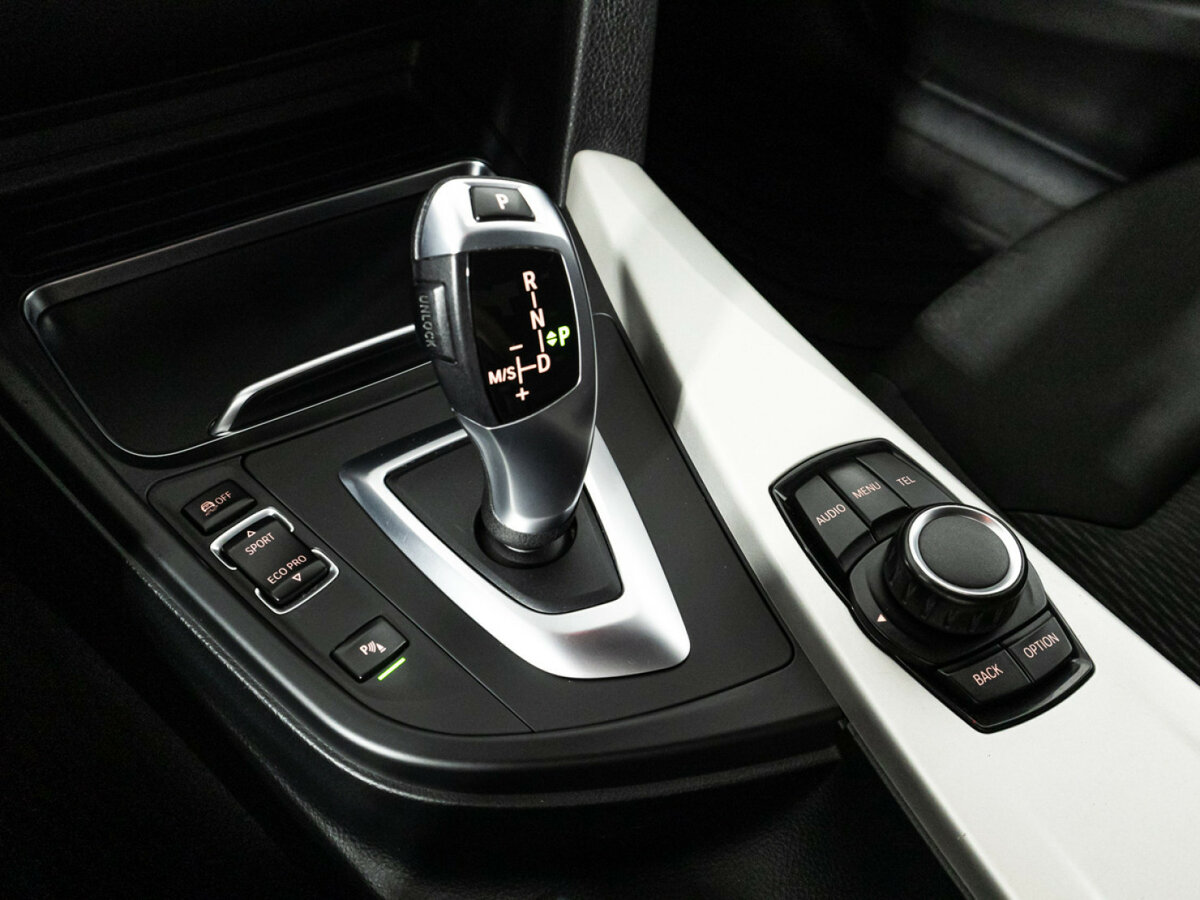 BMW 3 серии б/у, 2017, Автоматическая. Фото: #16