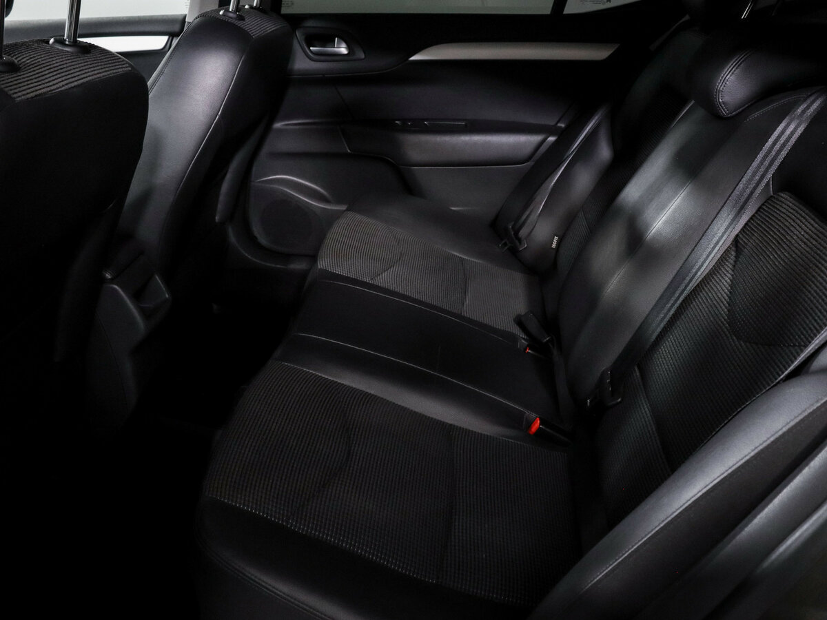 Citroen C4 б/у, 2016, Автоматическая. Фото: #7