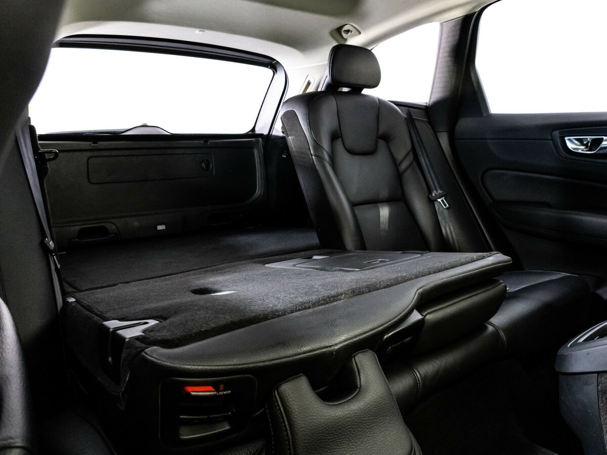 Volvo XC60 б/у, 2019, Автоматическая. Фото: #18