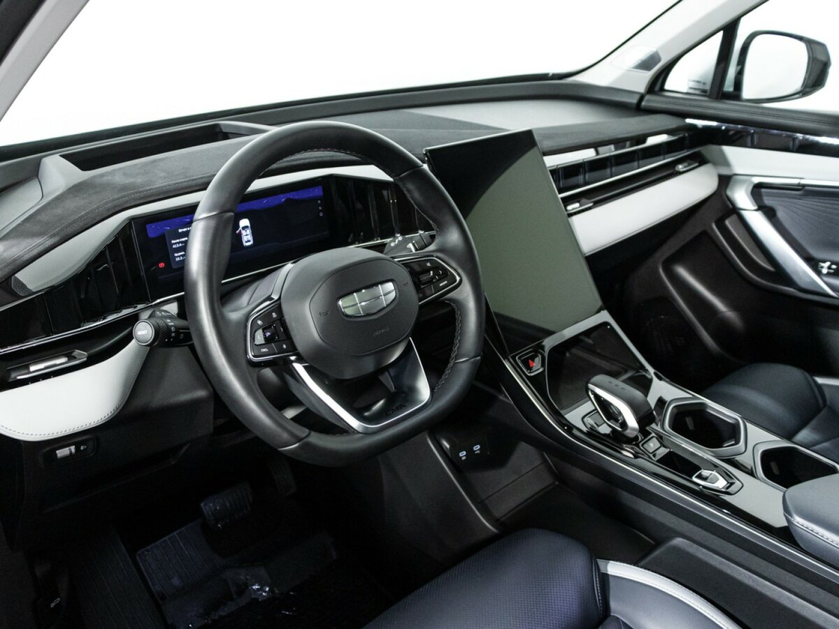 Geely Atlas б/у, 2024, Автоматическая. Фото: #10