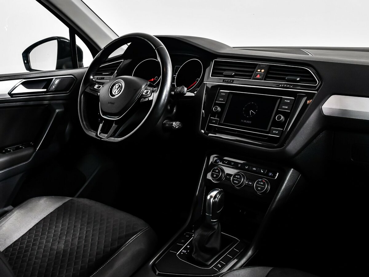 Volkswagen Tiguan б/у, 2017, Роботизированная. Фото: #10