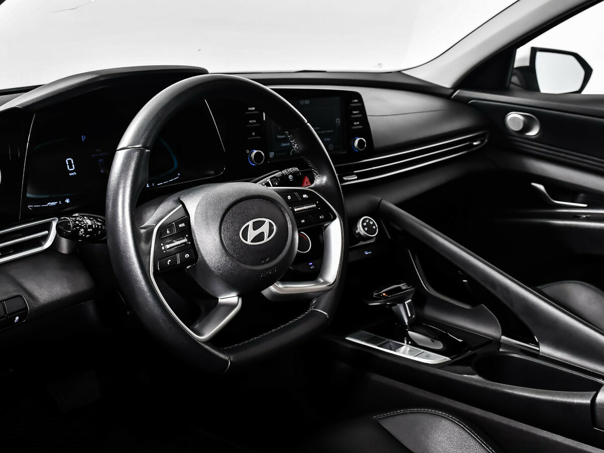 Hyundai Elantra б/у, 2023, Вариатор. Фото: #10