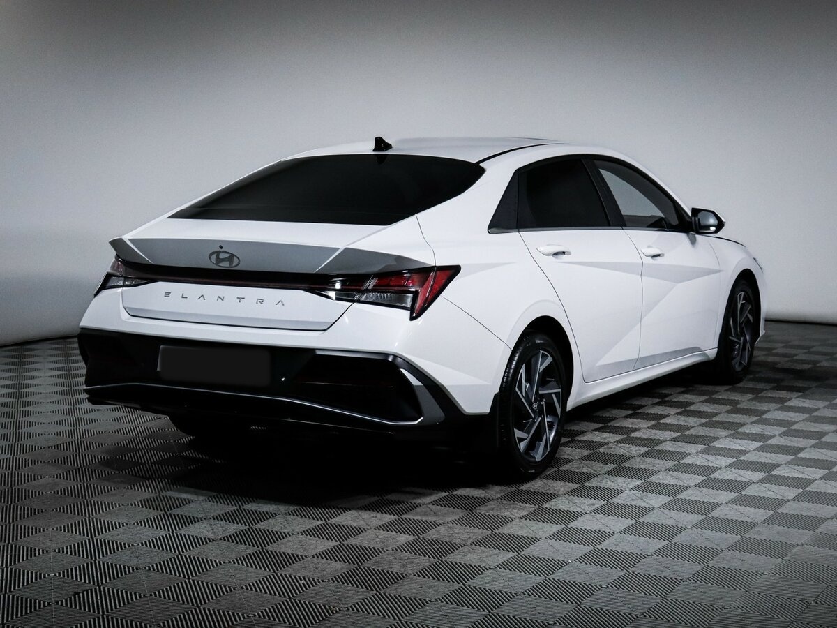 Hyundai Elantra б/у, 2024, Вариатор. Фото: #3