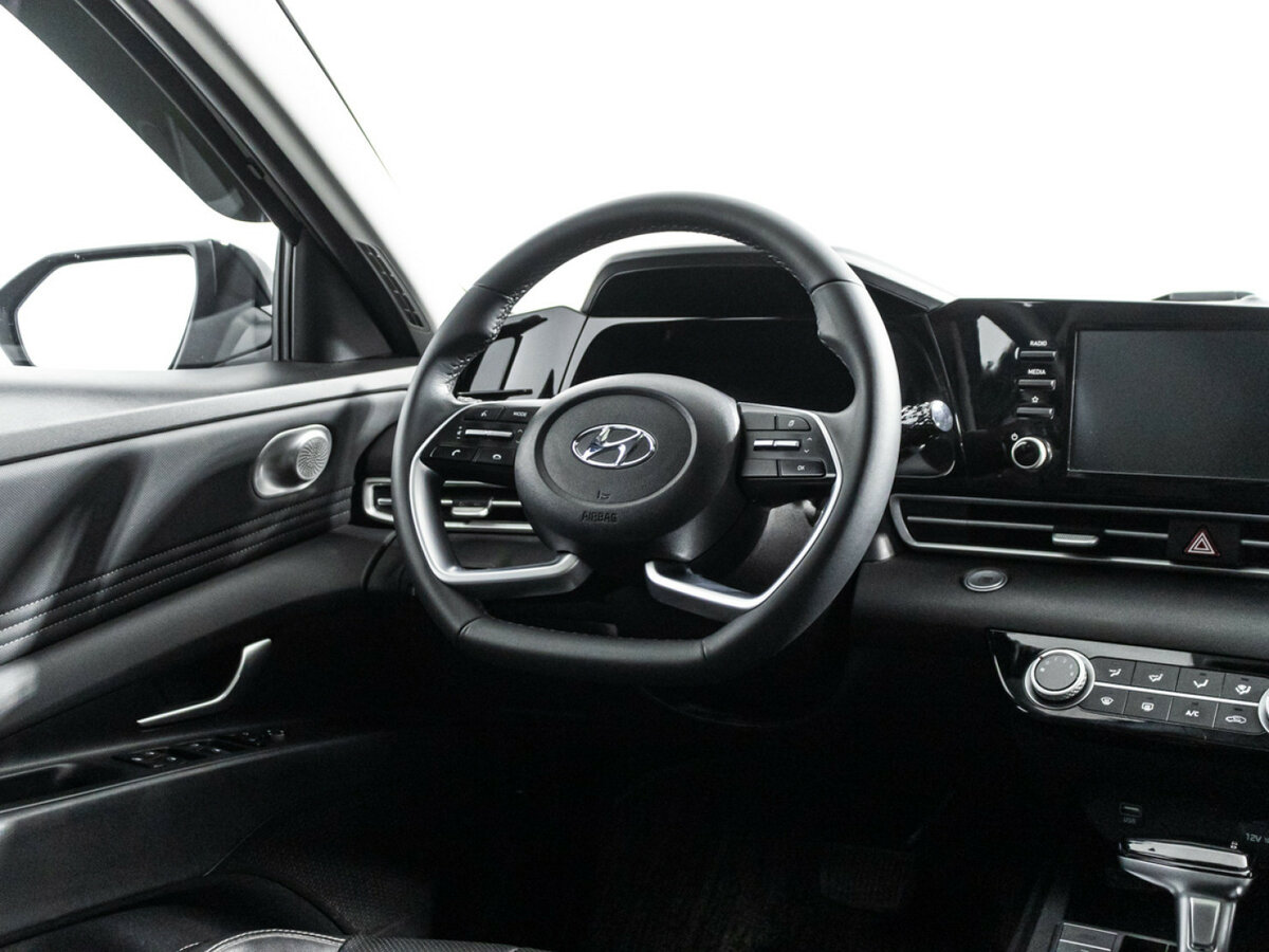 Hyundai Elantra б/у, 2023, Вариатор. Фото: #18