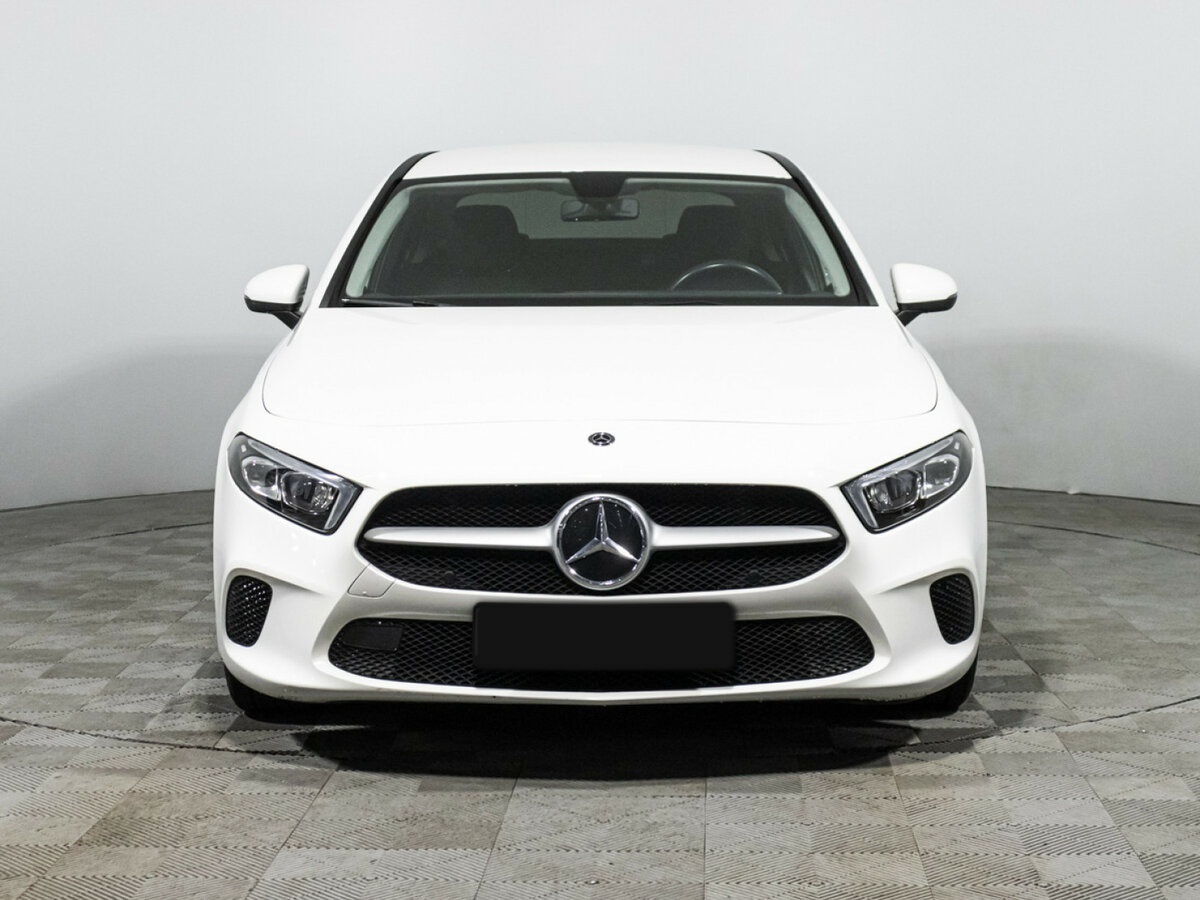 Mercedes-Benz A-Класс б/у, 2019, Роботизированная. Фото: #1