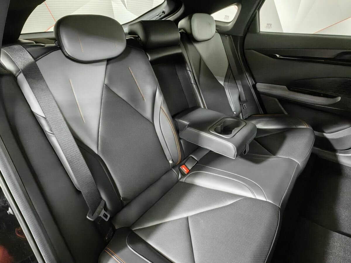 Changan UNI-V б/у, 2023, Роботизированная. Фото: #12