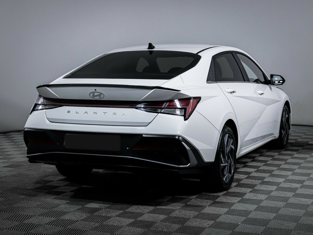 Hyundai Elantra б/у, 2024, Вариатор. Фото: #3