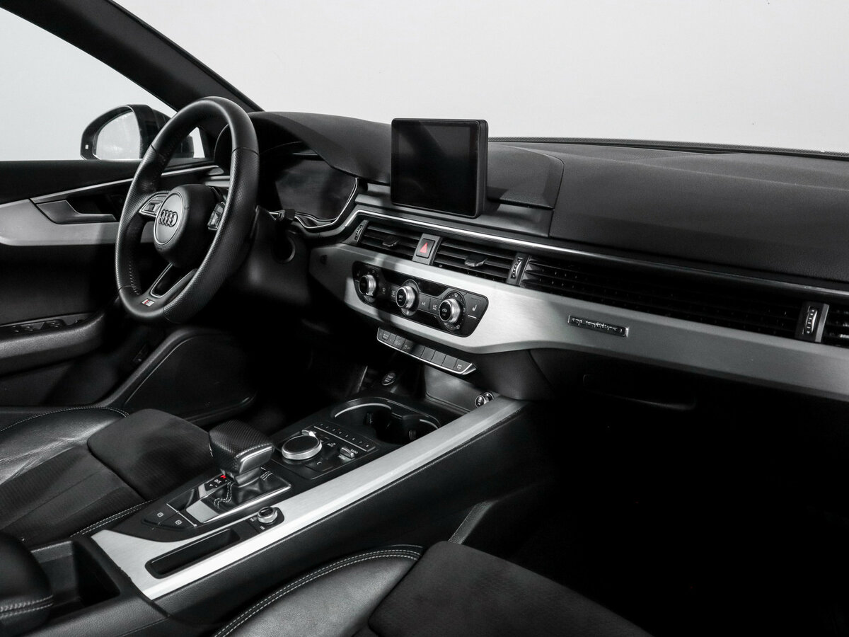 Audi A4 б/у, 2017, Роботизированная. Фото: #8