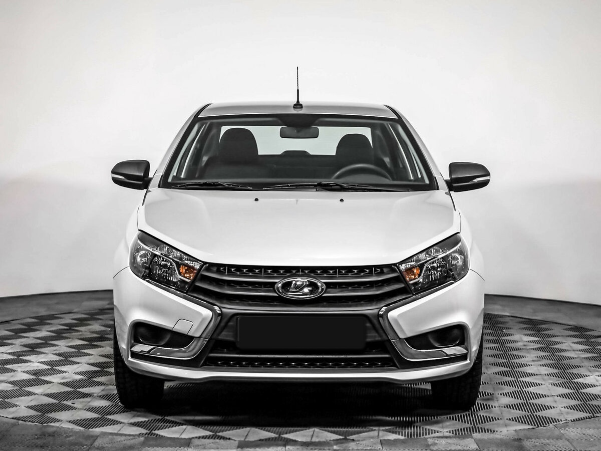 Lada (ВАЗ) Vesta б/у, 2018, Механическая. Фото: #1