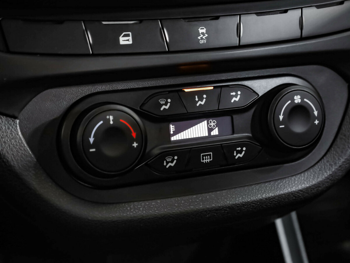 Lada (ВАЗ) Vesta б/у, 2018, Механическая. Фото: #13