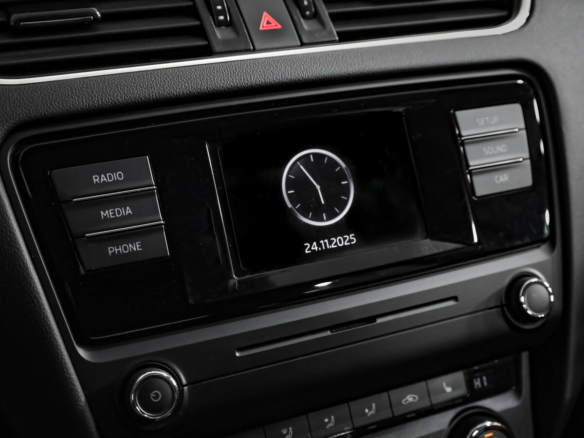 Skoda Octavia б/у, 2016, Механическая. Фото: #12