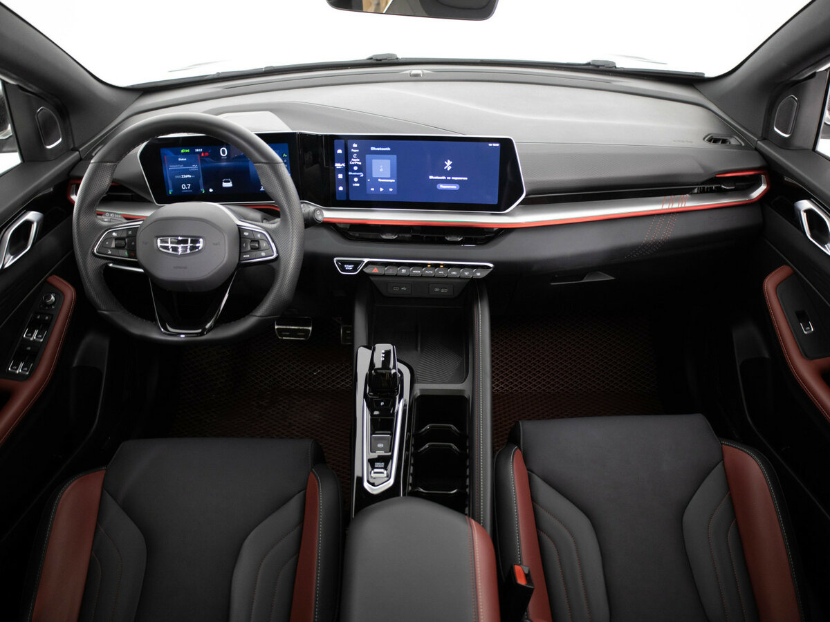 Geely Coolray б/у, 2023, Роботизированная. Фото: #7