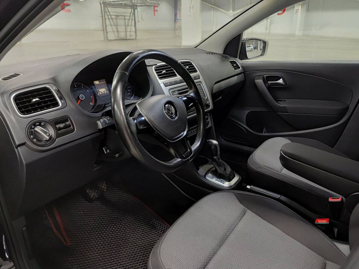 Volkswagen Polo б/у, 2016, Роботизированная. Фото: #14