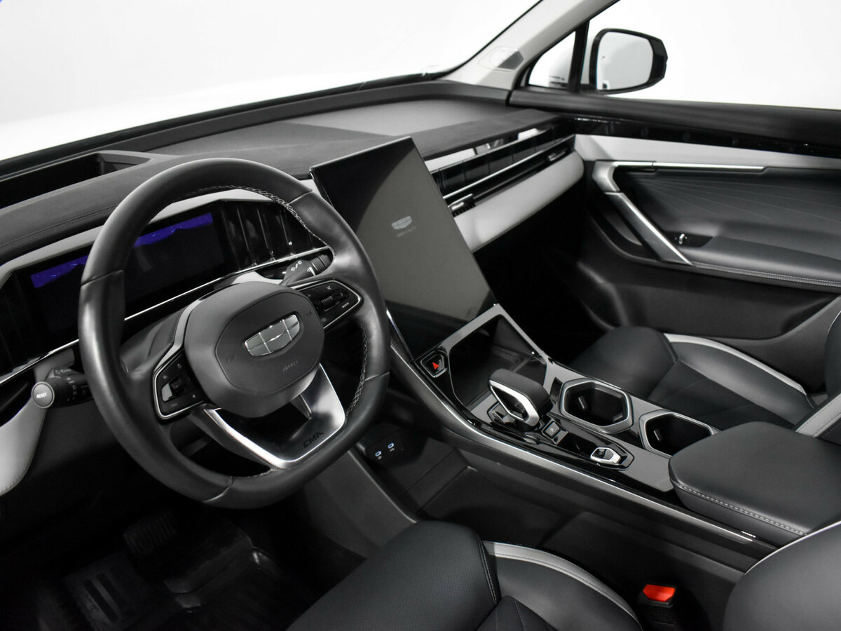 Geely Atlas б/у, 2024, Автоматическая. Фото: #6