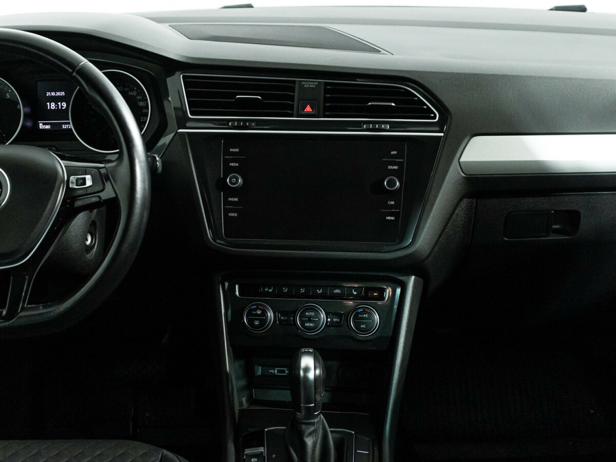 Volkswagen Tiguan б/у, 2019, Роботизированная. Фото: #12