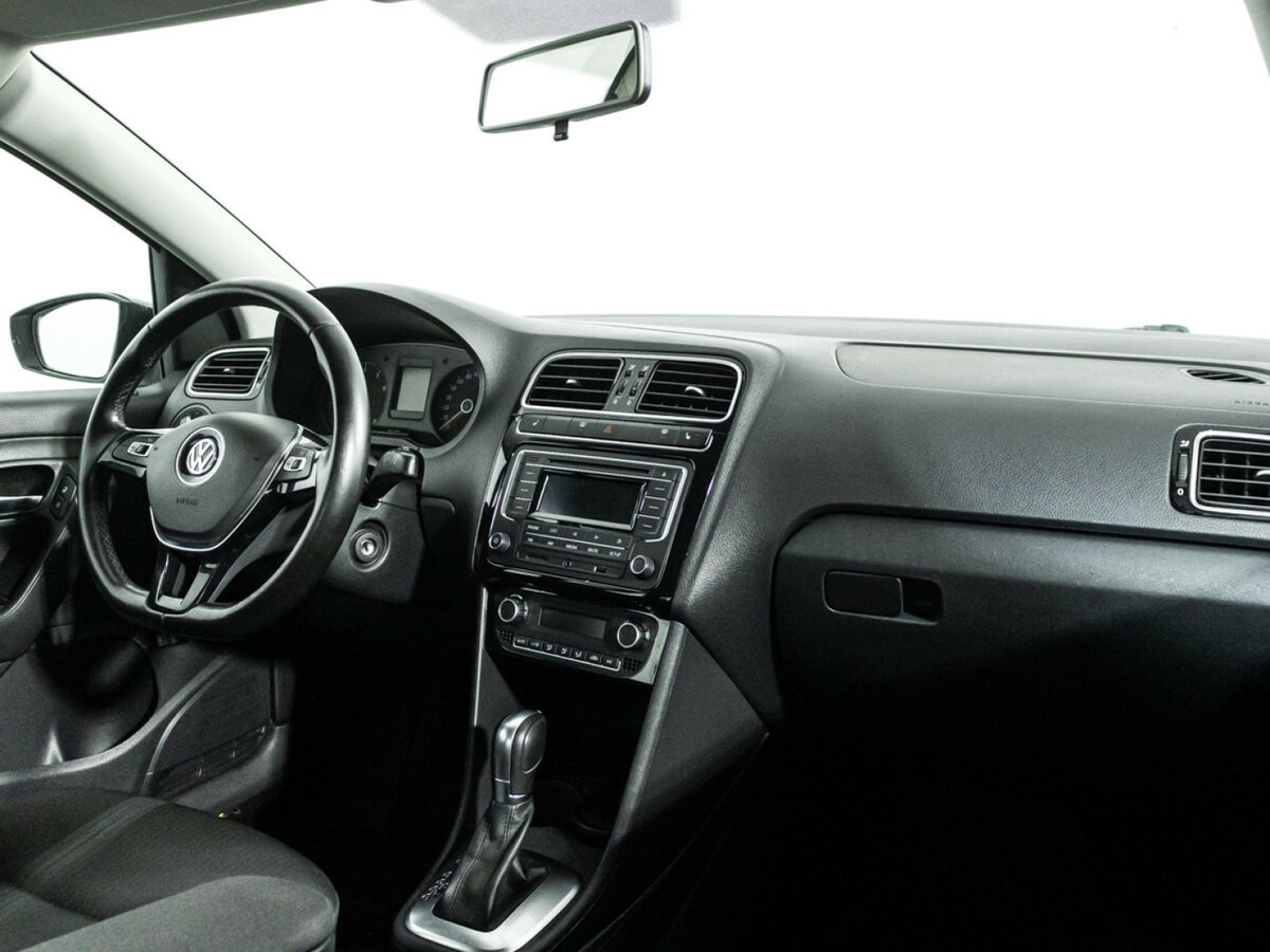 Volkswagen Polo б/у, 2017, Автоматическая. Фото: #8