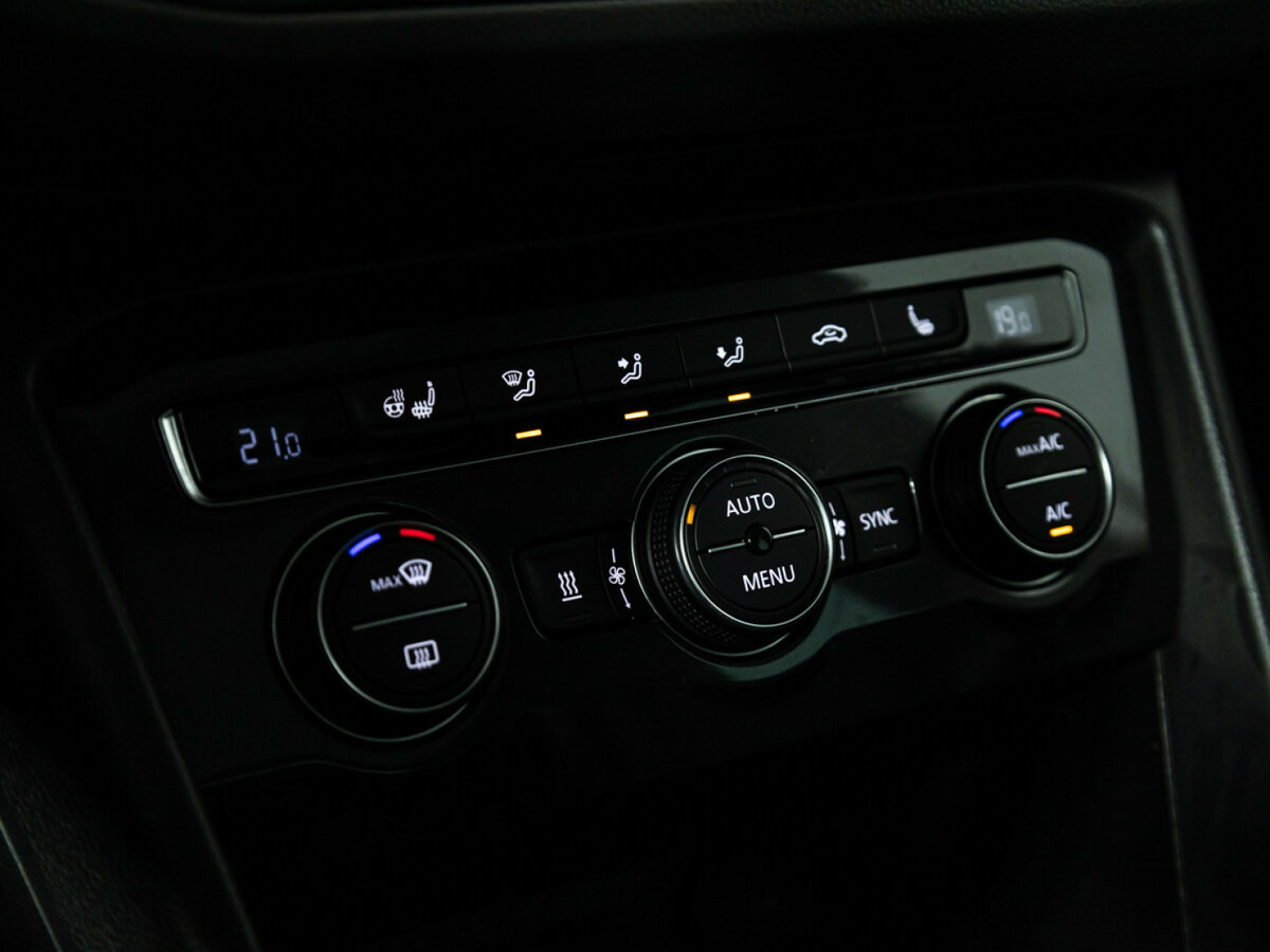 Volkswagen Tiguan б/у, 2018, Роботизированная. Фото: #18