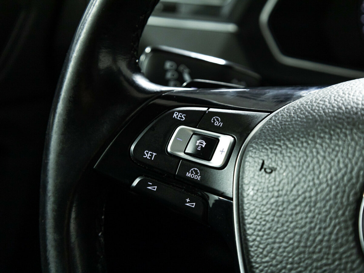 Volkswagen Tiguan б/у, 2018, Роботизированная. Фото: #21