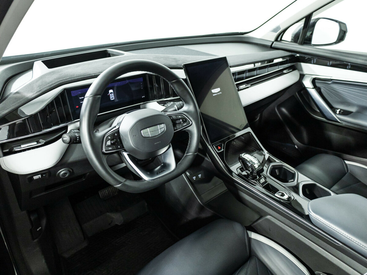 Geely Atlas б/у, 2024, Роботизированная. Фото: #10