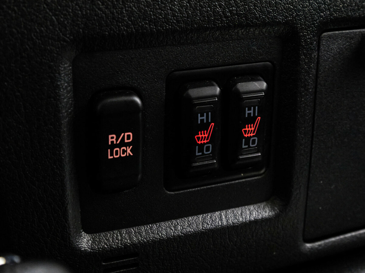 Mitsubishi Pajero б/у, 2017, Автоматическая. Фото: #18