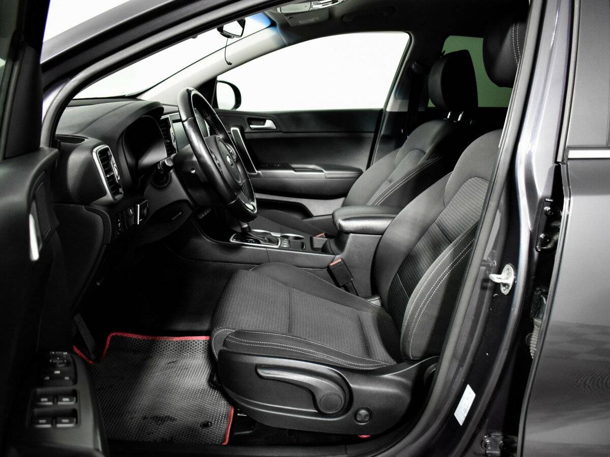 Kia Sportage б/у, 2017, Автоматическая. Фото: #9