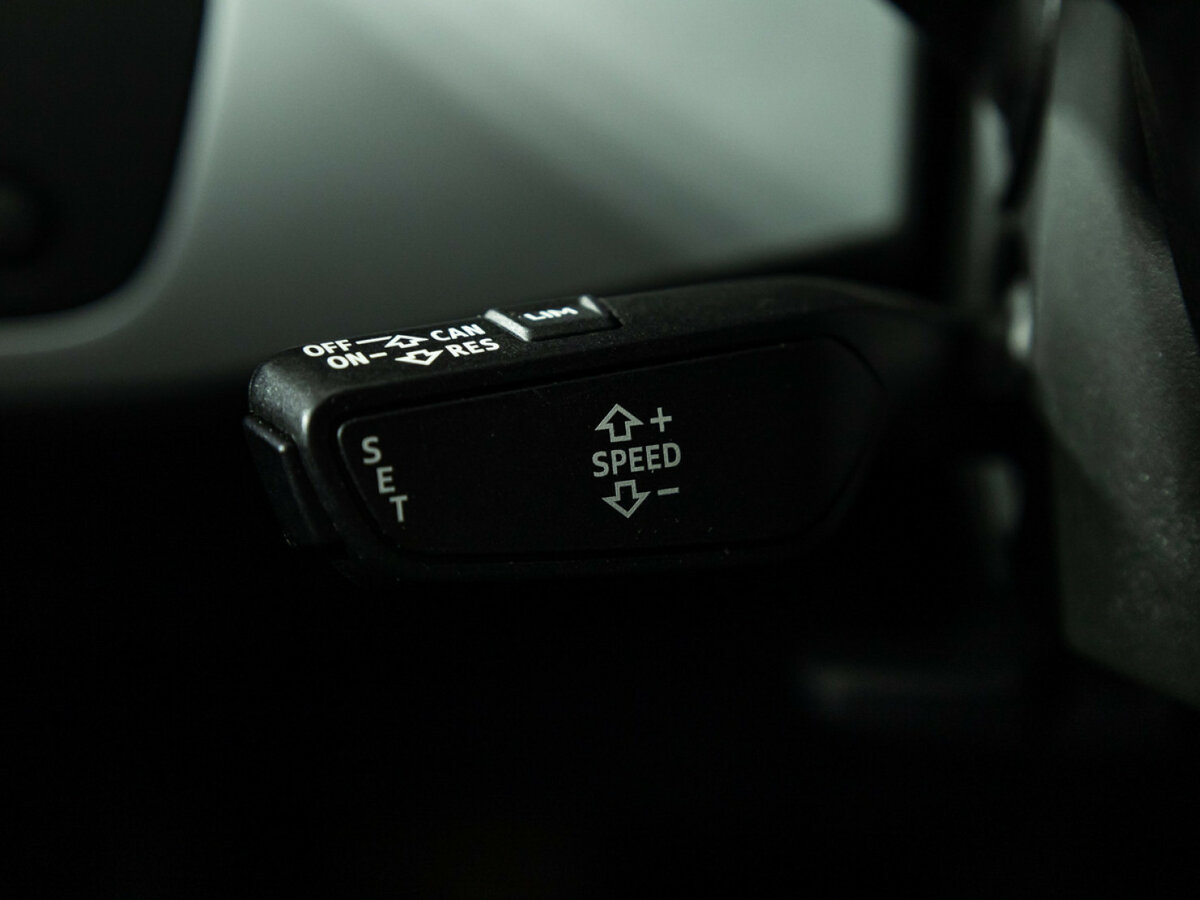 Audi A4 б/у, 2018, Роботизированная. Фото: #18