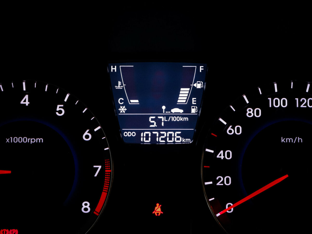 Hyundai Solaris б/у, 2013, Механическая. Фото: #8