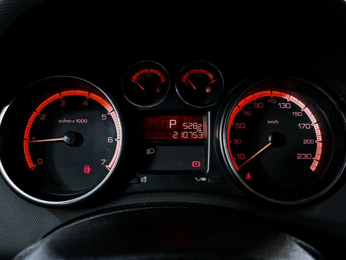 Peugeot 408 б/у, 2012, Автоматическая. Фото: #9