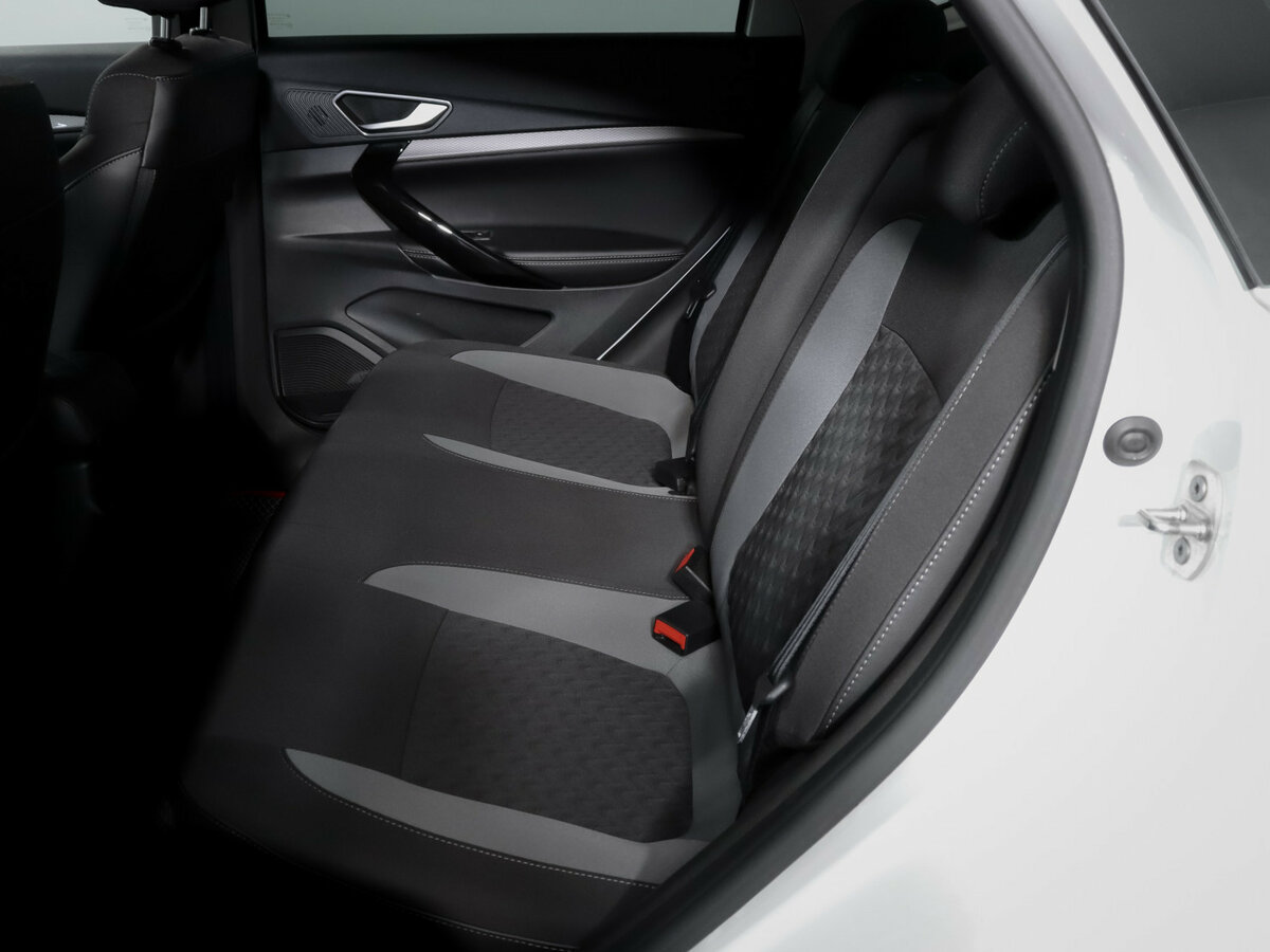 Lada (ВАЗ) Vesta б/у, 2023, Механическая. Фото: #7