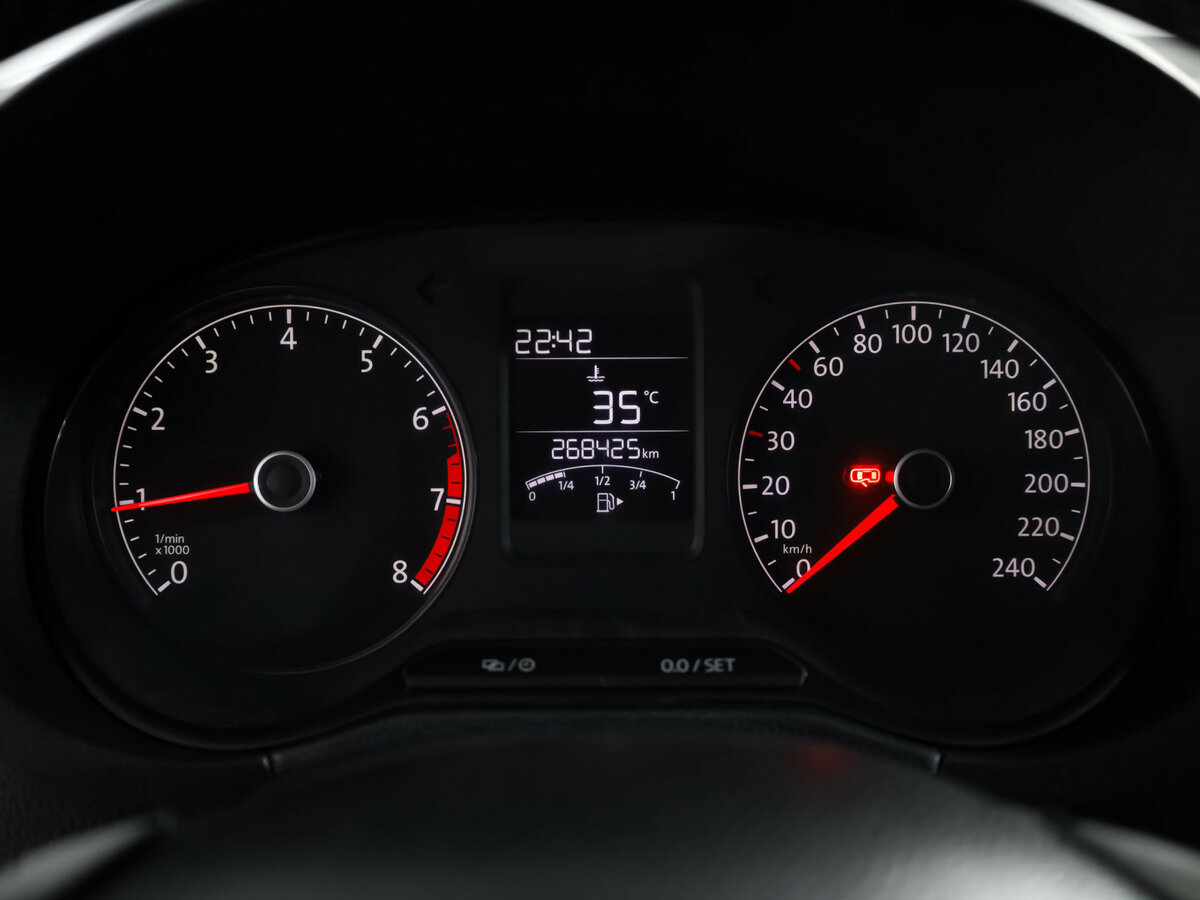 Volkswagen Polo б/у, 2018, Механическая. Фото: #9