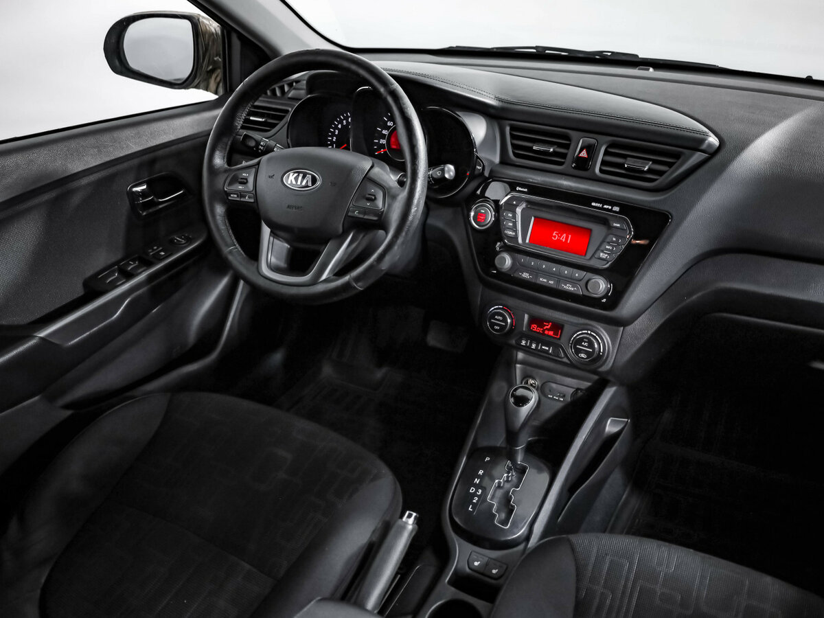 Kia Rio б/у, 2013, Автоматическая. Фото: #6