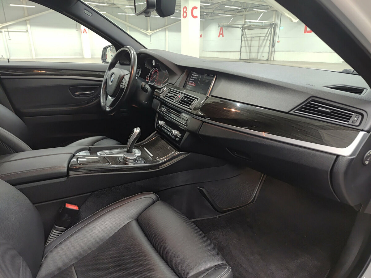 BMW 5 серии б/у, 2016, Автоматическая. Фото: #10