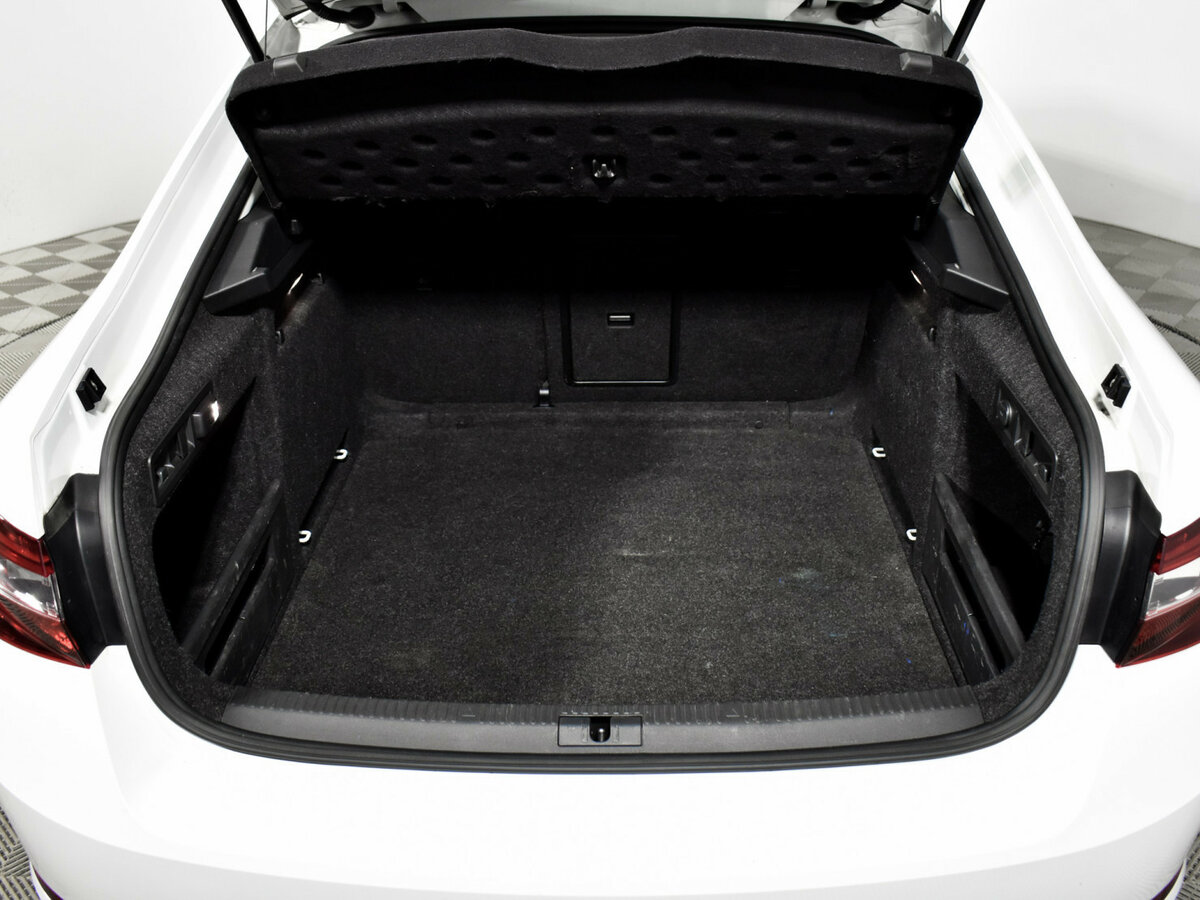 Шкода Суперб б/у, 2018, Роботизированная. Фото: #17