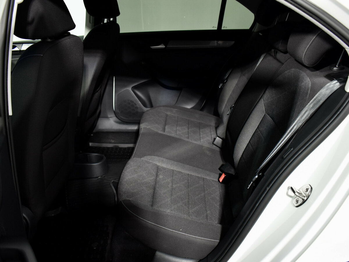 Volkswagen Polo б/у, 2020, Механическая. Фото: #10