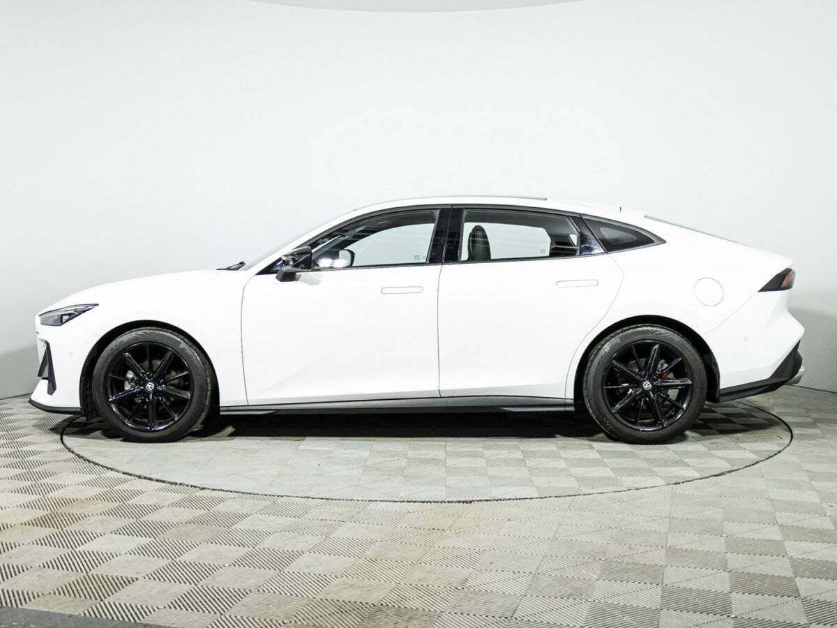 Changan UNI-V б/у, 2024, Роботизированная. Фото: #7